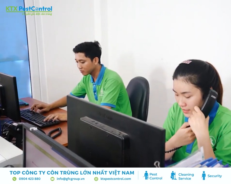 Khách hàng tại quận Cầu Giấy có thể liên hệ với KTX qua hotline, Zalo hoặc email